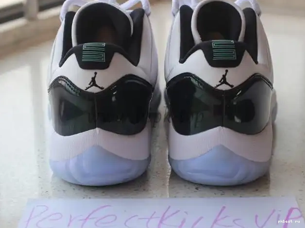 pairs Nike Jordan 11 “Emerald” Air Low 0527